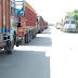 हाईवे किनारे अवैध रूप से खड़े वाहनों पर नहीं लग पा रही रोक - Ghazipur News