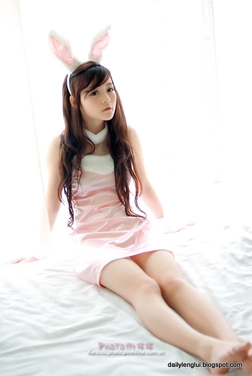 YiYi (怡怡) YiYi (怡怡)
