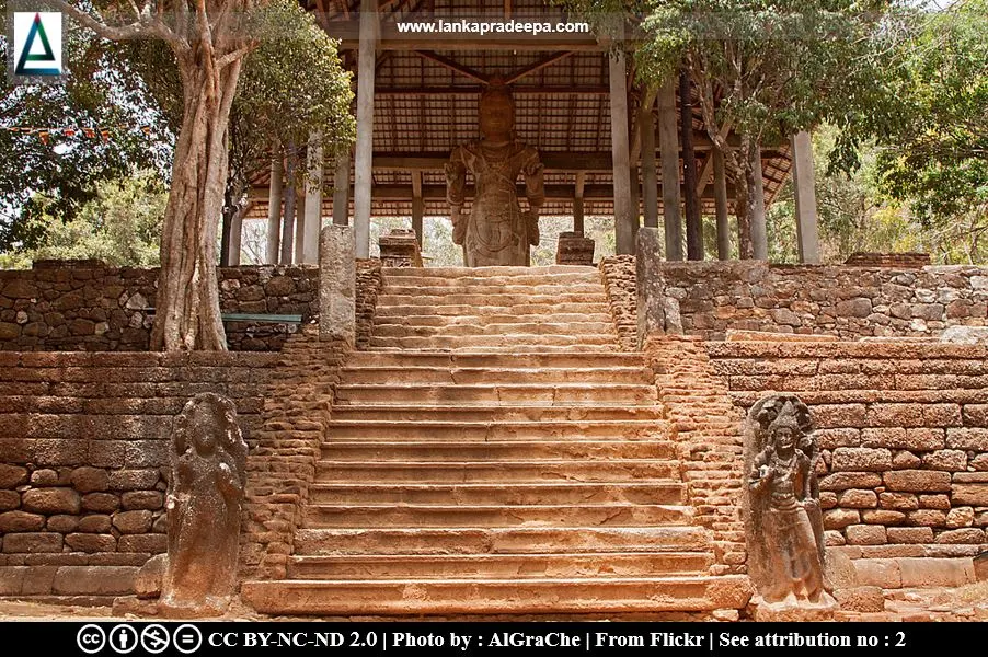 Dambegoda Bodhisattva Statue