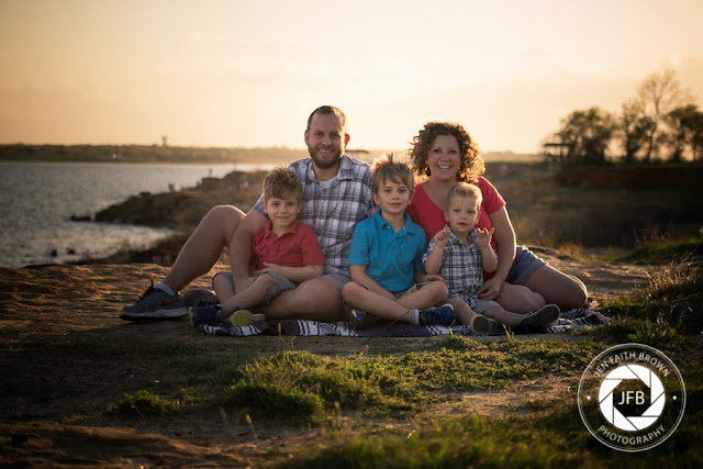 family photo location, lake grapevine, perfect photo location, meaningful family photo locations, jen faith brown photography, family photography, flower mound photography, 