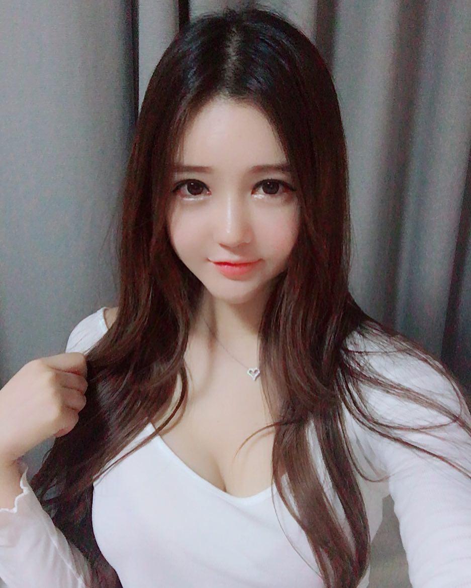 Hot girl Korean Park Ga Rin  - 21