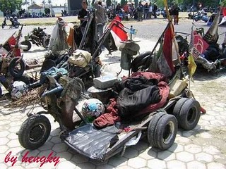 KUMPULAN GAMBAR VESPA GEMBEL  Oto Trendz