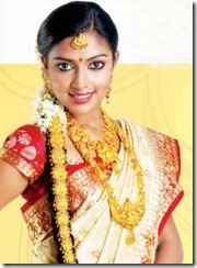 Amala_paul_latest_photoshoot_in_saree1