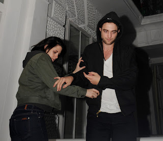 Robert Pattinson Girlfriend