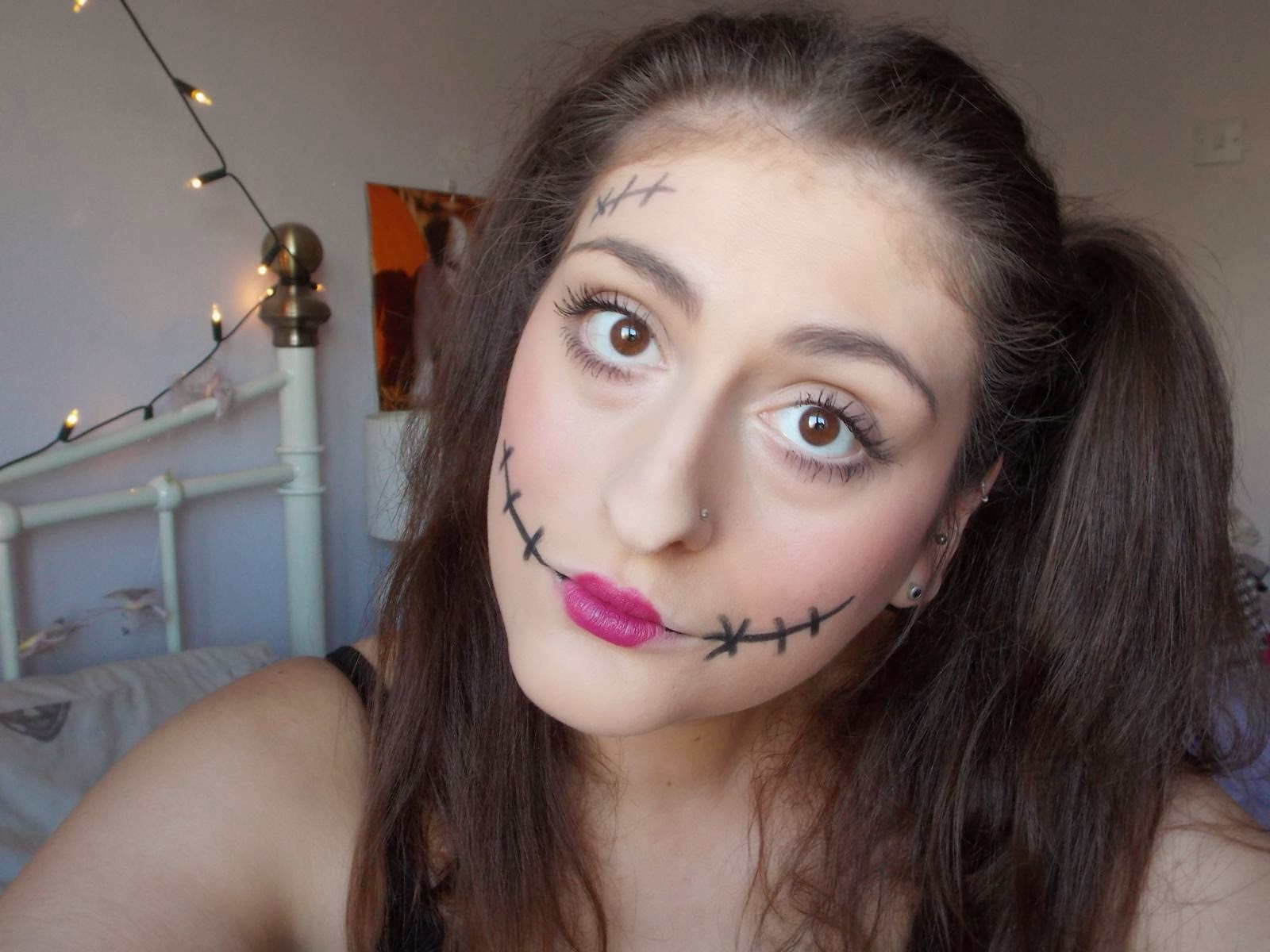 Cute and Creepy  Doll  Makeup  for Halloween  Beauty 