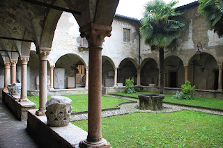 Castelvecchio interior de Verona Itália