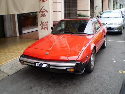 Fiat X1/9 in Kuching