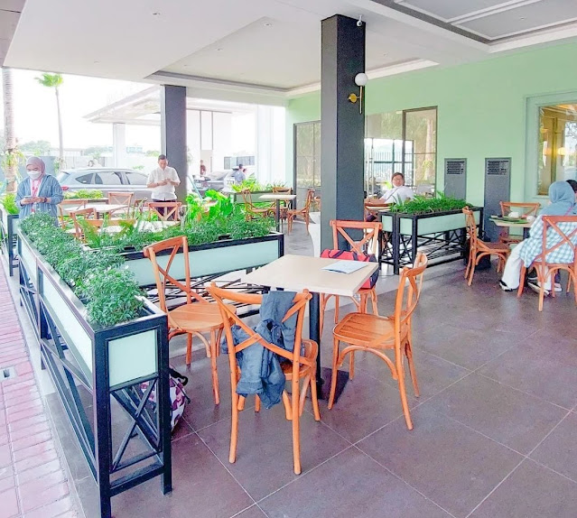 Cafe Hits Jakarta
