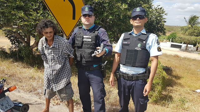 Homem é preso após ser flagrado portando arma de fogo durante abordagem policial em Reriutaba