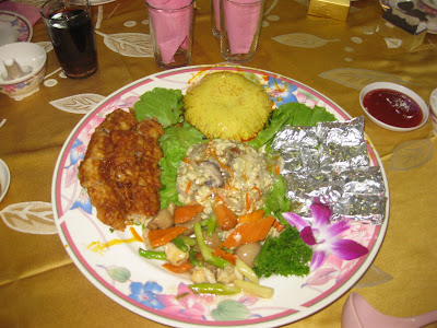 Here's some typical wedding food of a quite traditional wedding dinner