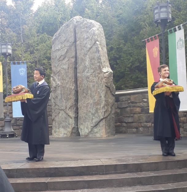 Universal Studios Japan Wizarding World of Harry Potter Frog Choir