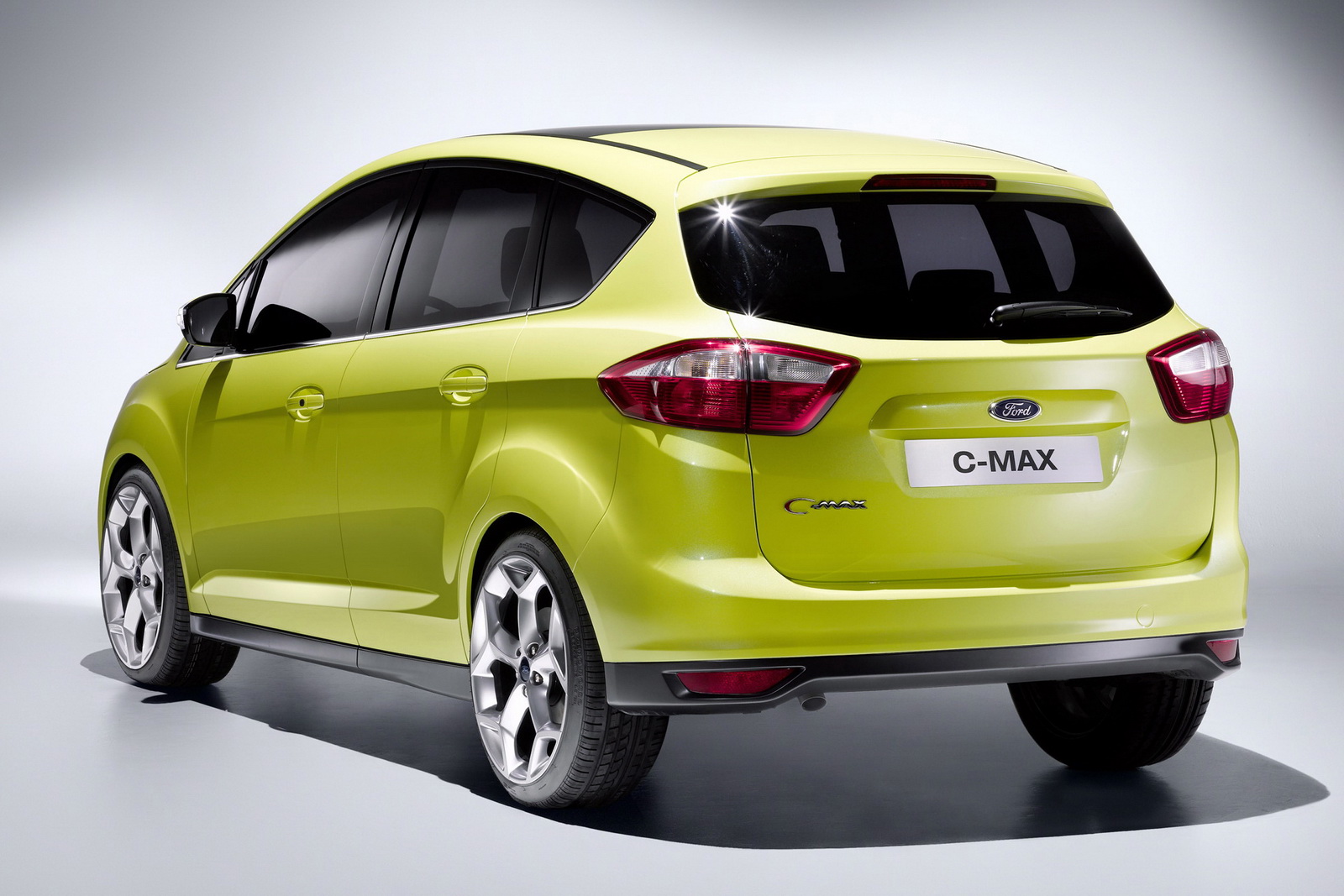 Ford C-MAX 2010 - Rear Angle View