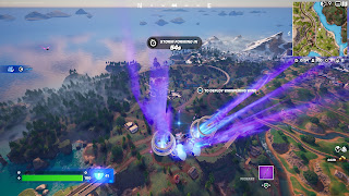 Verity descends from the bus in Fortnite.