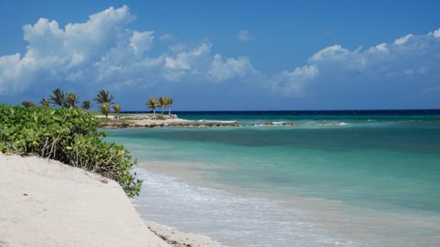 Turis Inggris Diperingatkan Untuk Menetap di Resor di Jamaika