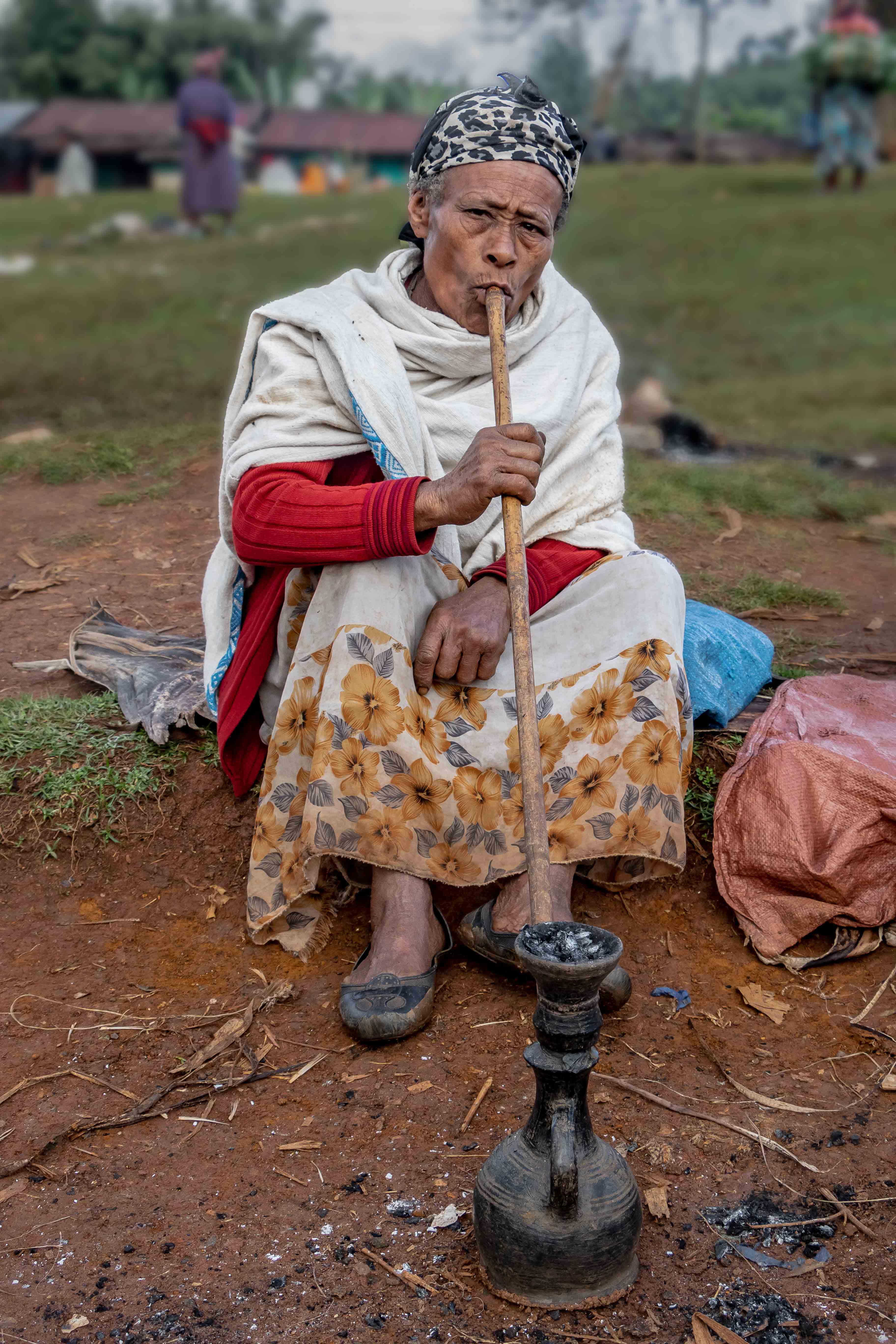Una dona fumant (Etiòpia)