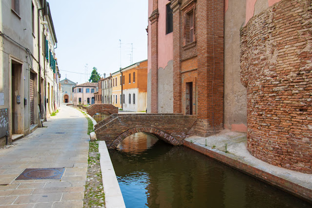 Ponte Pizzetti e ponte del Carmine-Comacchio