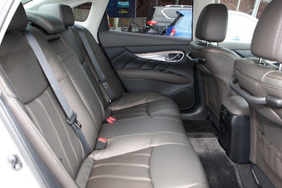 2011 Infiniti M35h Rear Seats
