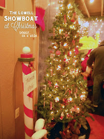 The Lowell Showboat at Christmas via http://deniseonawhim.blogspot.com