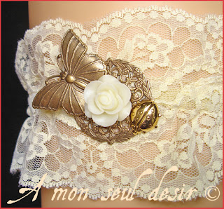 jarretière mariage dentelle ivoire porte bonheur papillon coccinelle wedding ivory lace garter butterfly ladybird