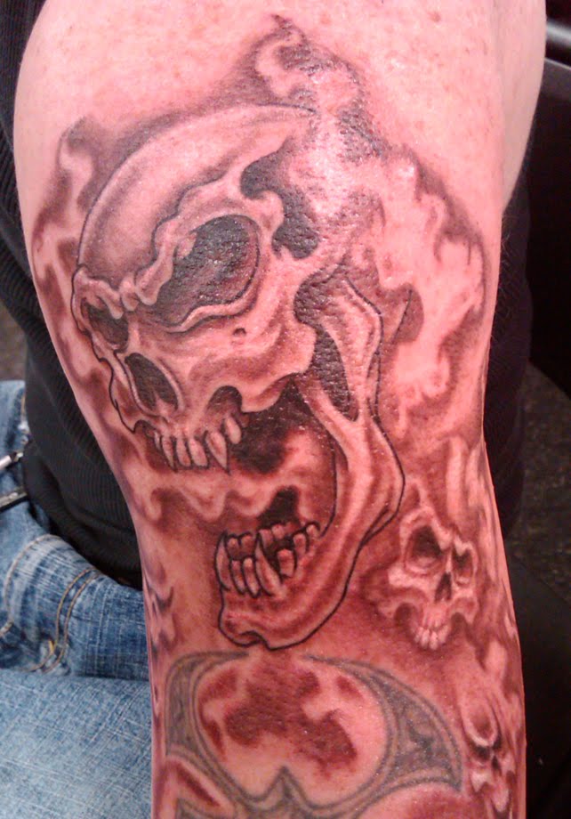 Skullcards smoke tattoo Here's some recent black and