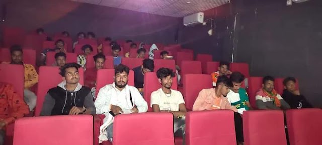जिले में तीन स्थानों पर विद्यार्थियों ने देखा नागपुर में चल रहे एबीवीपी के राष्ट्रिय अधिवेशन का लाइव प्रसारण - jhabua alert news