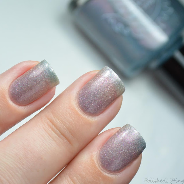 gray to blue thermal nail polish