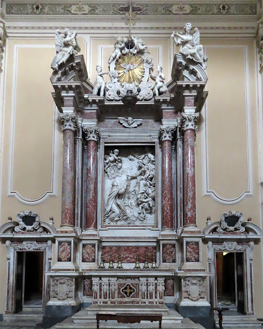 Marble altarpiece di Giovanni Lanzoni and sons, Altar of the Immaculate Conception, Massa Cathedral, Via Dante Alighieri, Massa