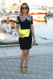 summer elegant outfit, black beaded dress, abito perline, Icone shoes, Chi Chi regina dress, neon yellow clutch, Fashion and Cookies