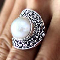 Princess Ring: Cloud Pearl And Cocktail Ring