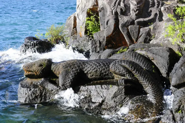 Ngatoroirangi Mine Bay Rock Carving Lake Taupo