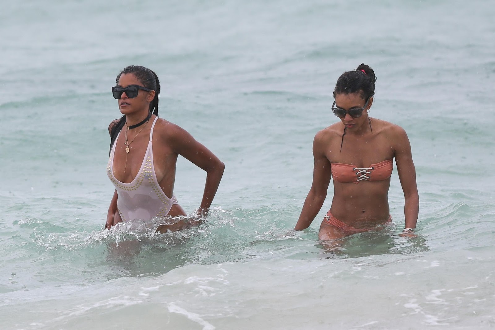 Claudia Jordan swimsuit malfunction, while swimming in the ocean of Miami Beach