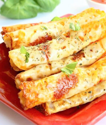 Keto Pizza Roll Ups