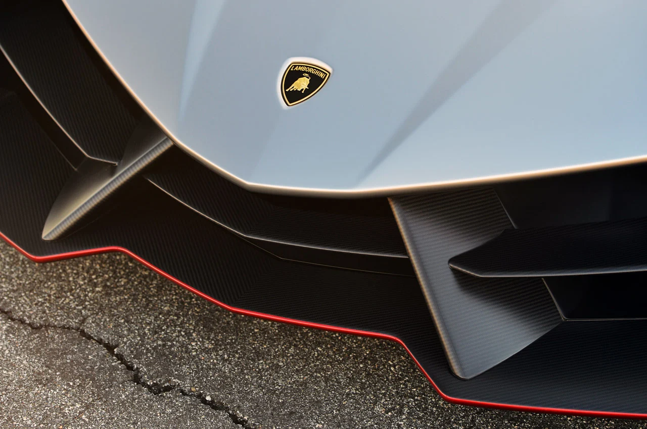 Siêu xe Lamborghini Veneno bán giá 8 triệu đô