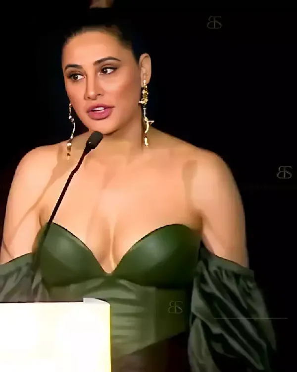 nargis fakhri cleavage busty indian actress