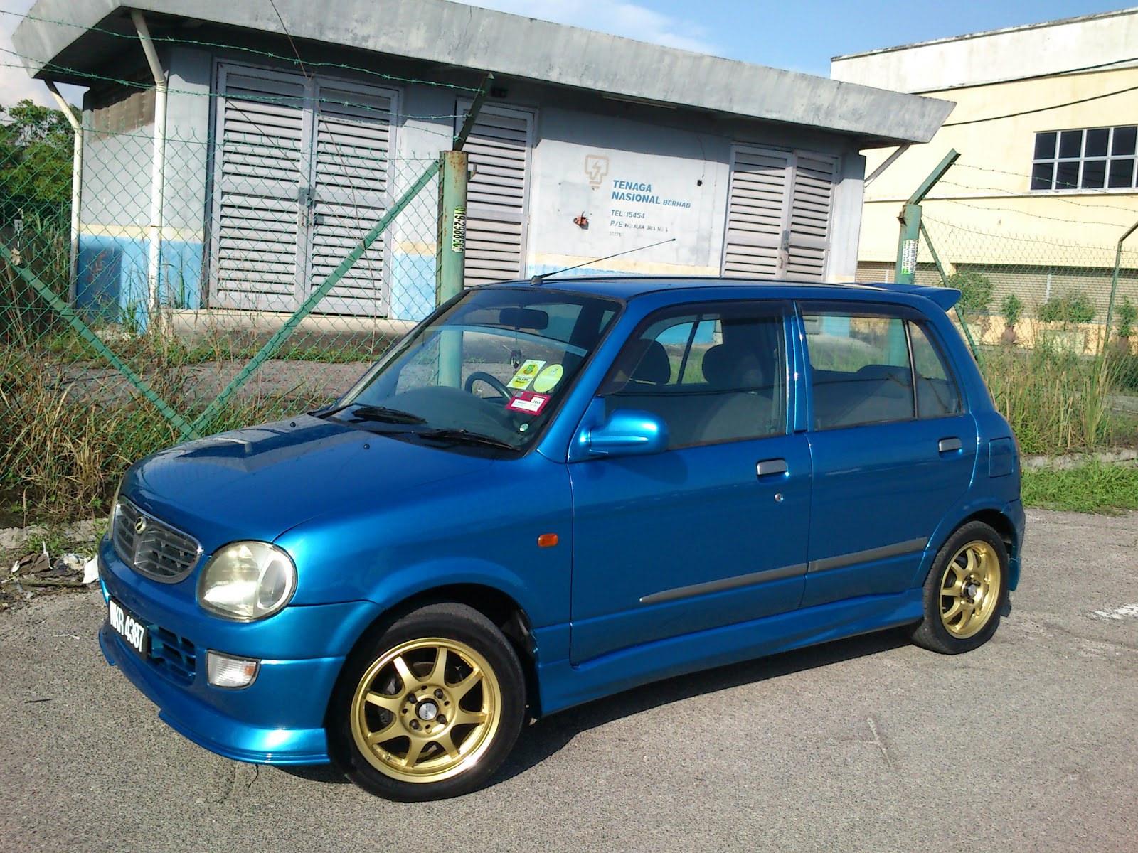 Perodua kelisapearl blue**