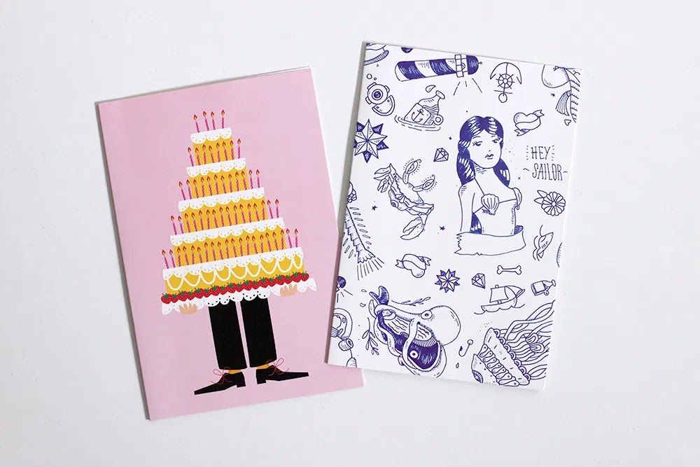 Två vykort med tårta och tatueringar på