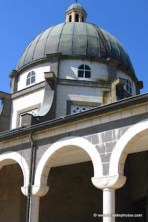 viajes a israel - Lugares Sagrados Cristianos: Monte de las Bienaventuranzas, Iglesia del Sermón del Monte