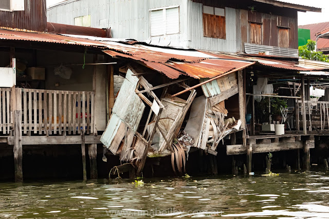 Taling floating markets, food, music, books, plants, clothes, thailand, bangkok, river, canal, long tail boats, san pan