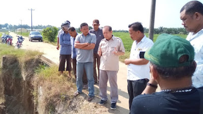 Parit Buatan PT Anak Bangsa  Resahkan Masyarakat, DPRDSU Ir.H.Iskandar Tinjau Lokasi