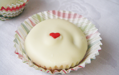 White Chocolate Polvoron Cupcake