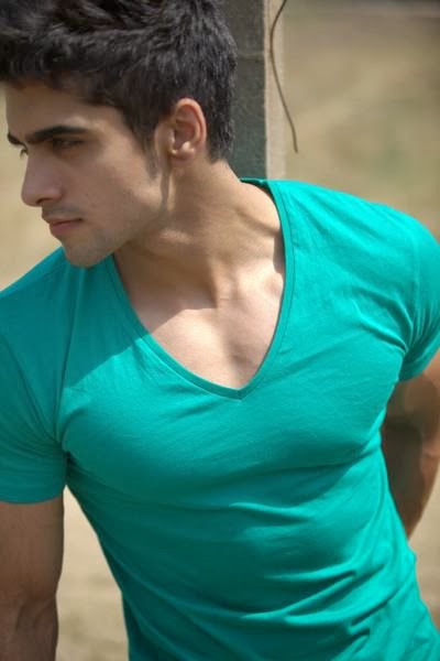 Hot Body Shirtless Indian Bollywood Model Actor Aakash 