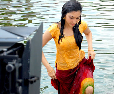 Actress Tamanna Latest Wet Clothes Photos 2009