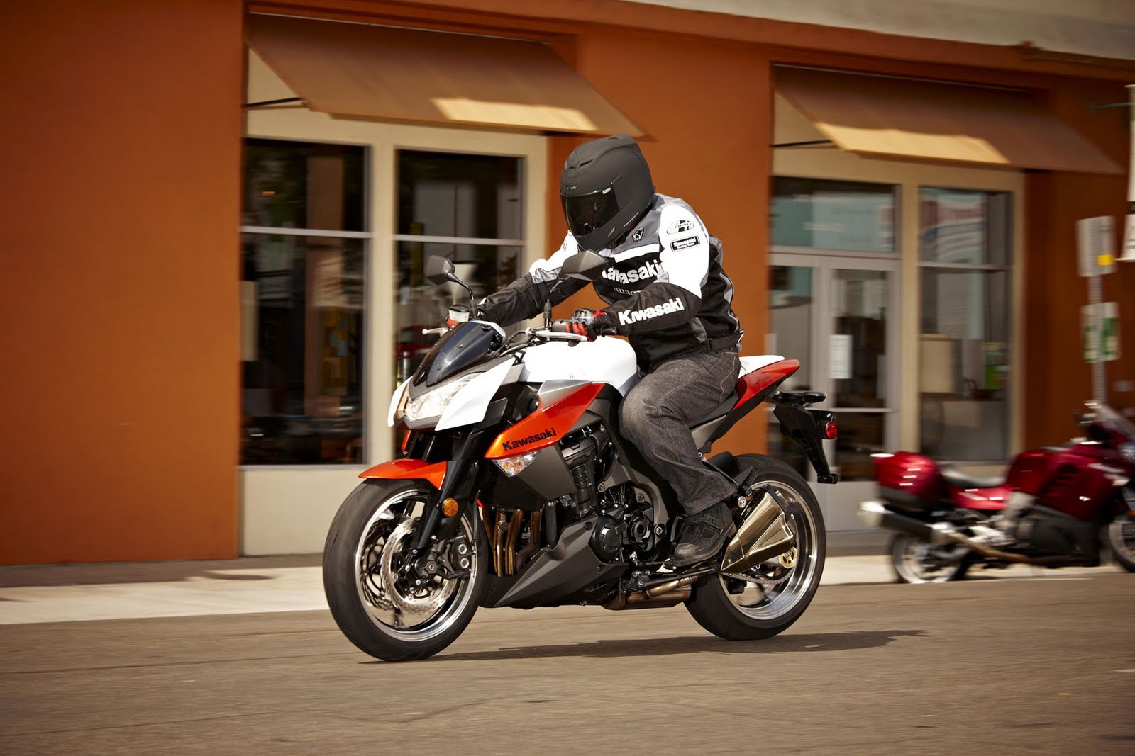 New Kawasaki Z1000 Revealed   2010     BIKE MOTORCYCLE MODIFICATION