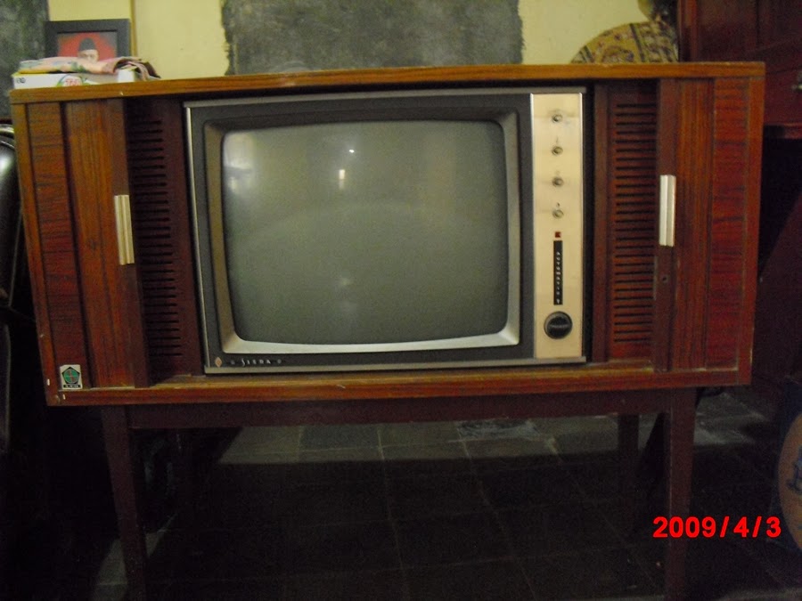 Betrak Betruk Antik Televisi Jaman Dulu