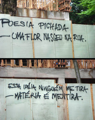 Muro pichado com poemas de Paulo Leminski