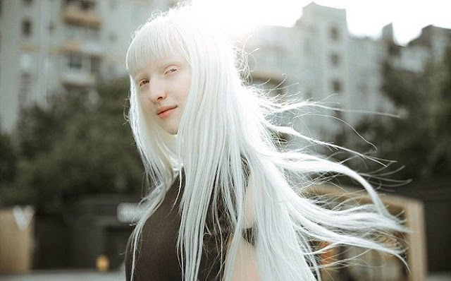 Dàn hot girl tóc bạch kim nổi tiếng trên mạng nhờ ngoại hình khác biệt