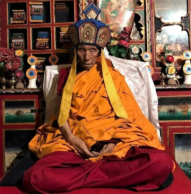 Tise Gyalwa Rinpoche em tukdam.