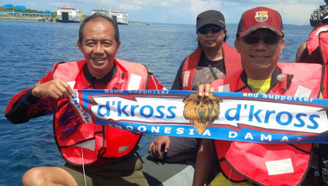 Ade dKross Kisahkan Awal Mula Nama Pulau Singo Edan