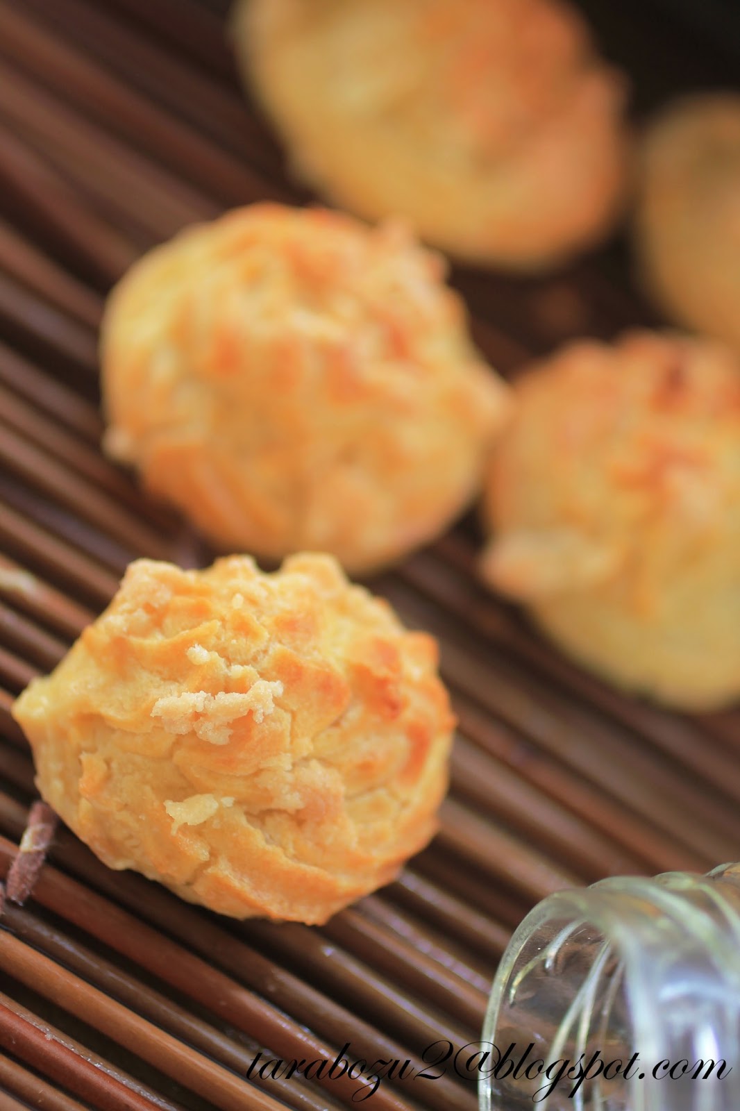 JAPANESE CRISPY CREAM PUFF  AIR TANGAN ZUHAIDA