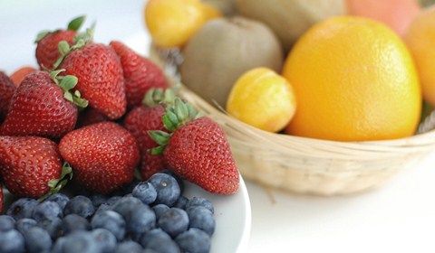 buah stroberi kaya antioksidan